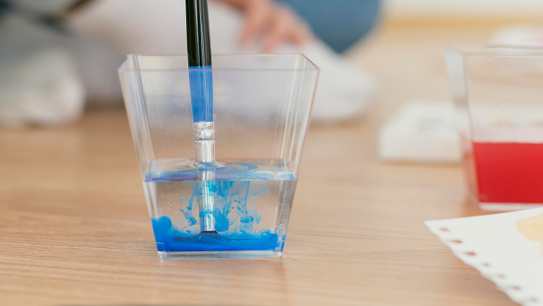 使用高频PIV研究在搅拌容器中的混合动力学